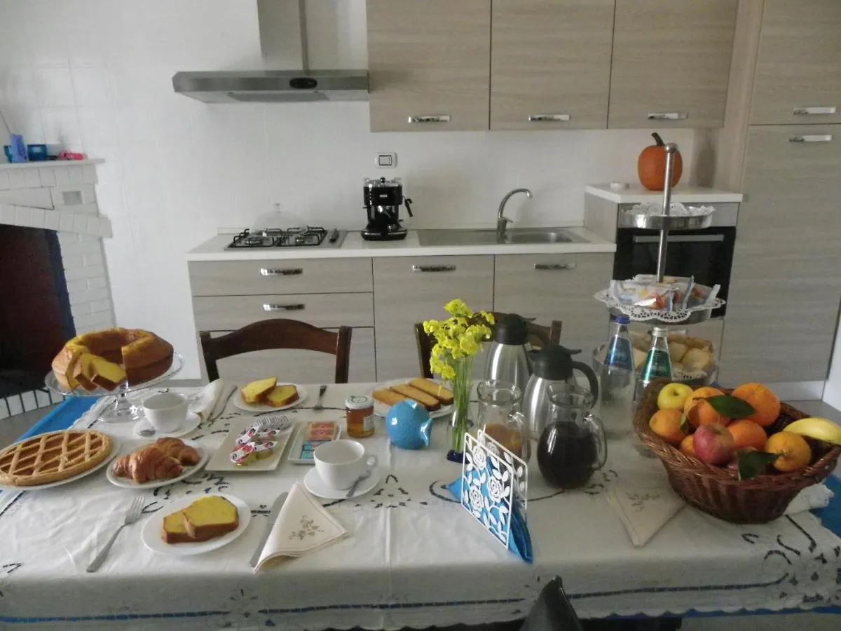 B&B And Home Restaurant La Casa Del Pescatore SantʼAnna Arresi Ιταλία